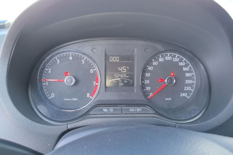 大众 Polo 2014款 1.4L 手动风尚版局部细节14