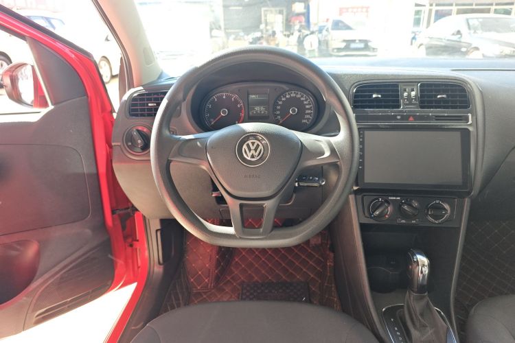 大众 Polo 2016款 1.4L 自动风尚型局部细节13