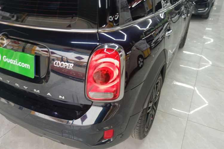 MINI Countryman 2020款 1.5T COOPER 鉴赏家车身外观9