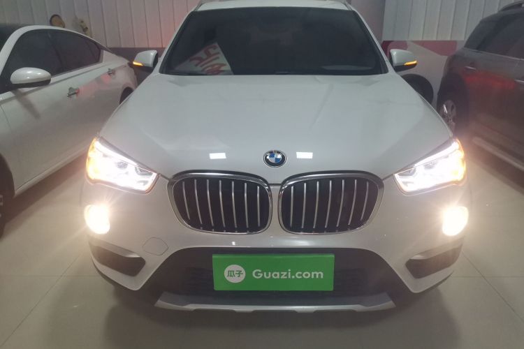 宝马X1 2019款 sDrive18Li 尊享型车身外观2