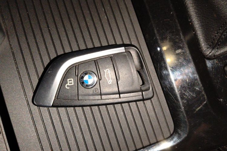 宝马X2 2021款 改款 sDrive25i M运动套装中控内饰11