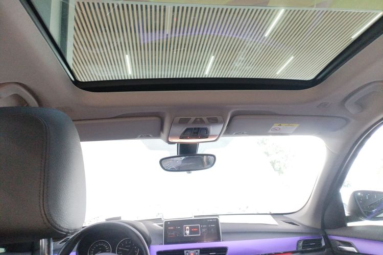 宝马X1 2018款 sDrive18Li 时尚型中控内饰22