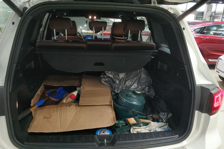 奔驰GLB 2021款 GLB 200 动感型局部细节23