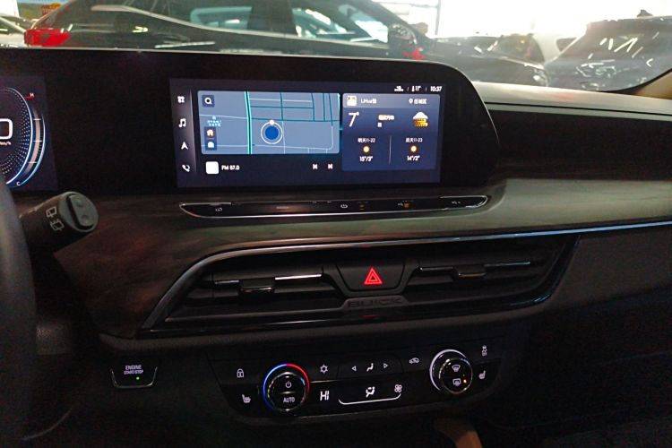 别克GL6 2021款 323T 轻混动互联豪华型中控内饰16