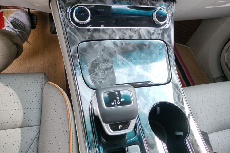 东风风行 风行游艇 2022款 1.5T DCT逐浪版中控内饰18