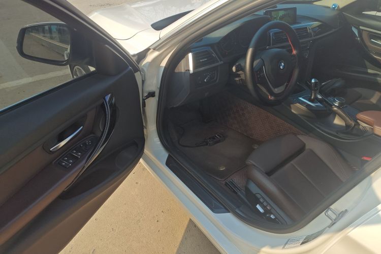 宝马3系 2019款 320Li 时尚型中控内饰20