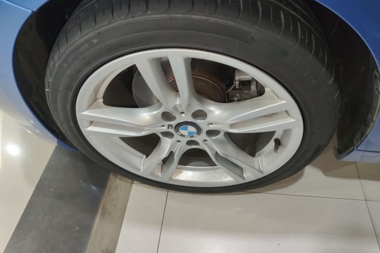 宝马3系 2017款 320Li M运动型车身外观6007