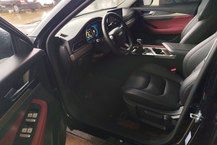 捷途X70 2023款 1.5T 手动超越版 7座中控内饰20