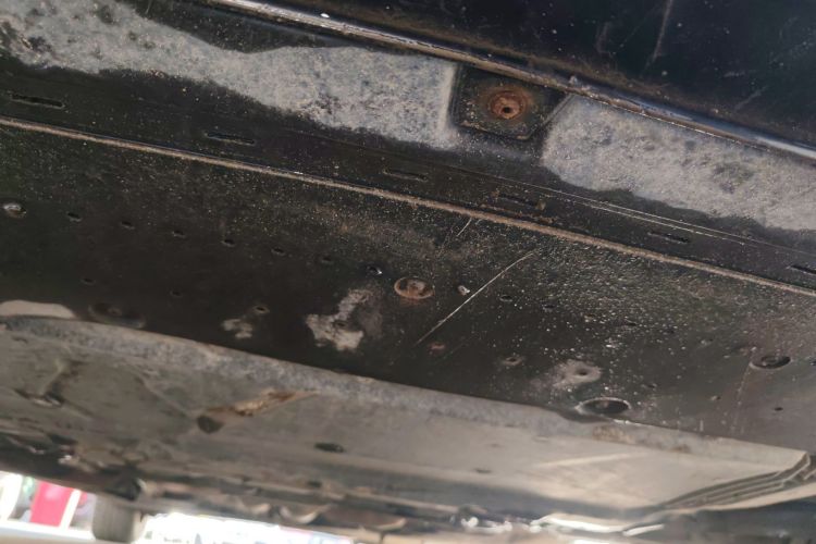 奥迪A6L 2014款 30 FSI 技术型局部细节9008