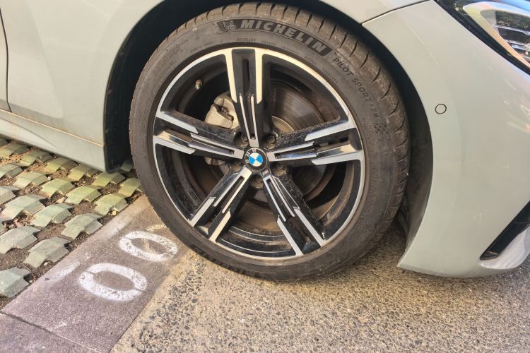 宝马4系 2023款 425i M运动套装车身外观10