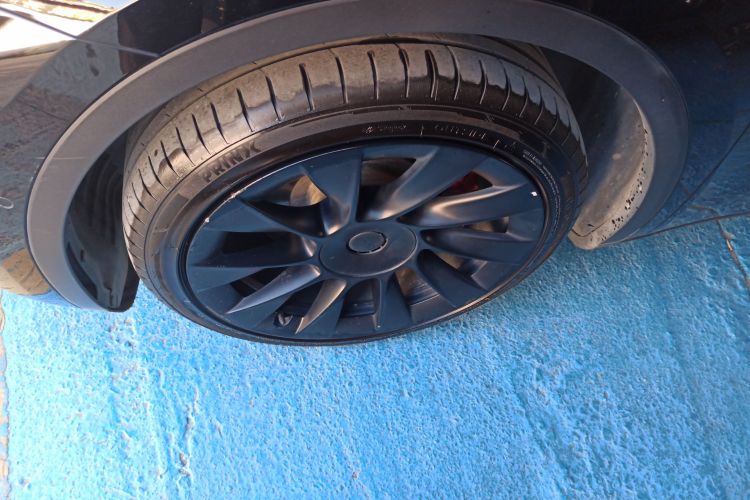 特斯拉 Model Y 2022款 后轮驱动版车身外观6001