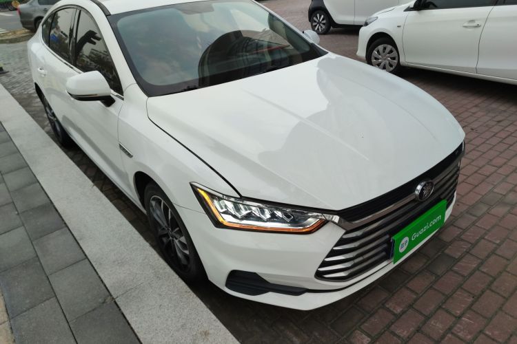 比亚迪 秦Pro 2020款 超越版 1.5TI 自动旗舰型车身外观6002