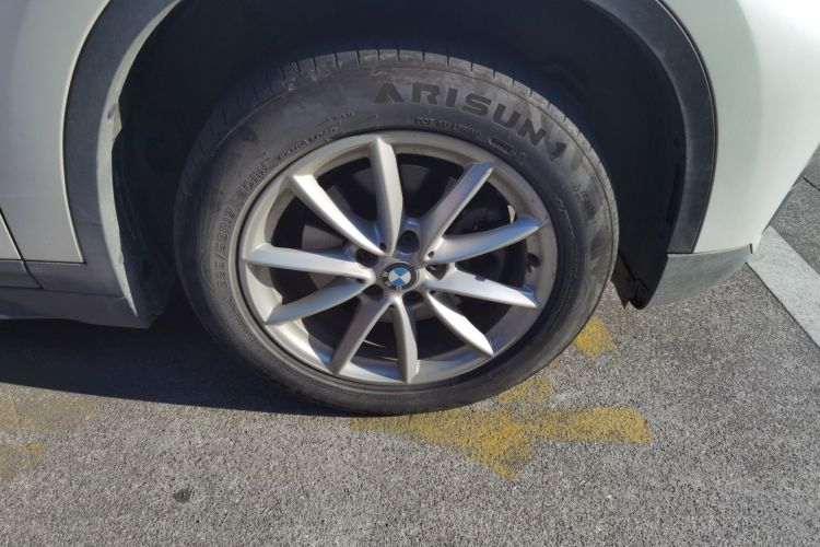 宝马X1 2018款 sDrive18Li 时尚型车身外观6007