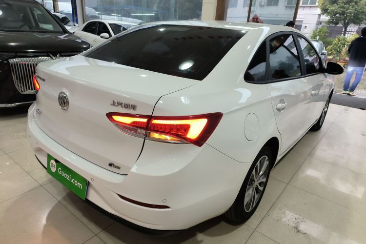 别克 英朗 2021款 改款 1.3T 自动轻混动精英型车身外观7