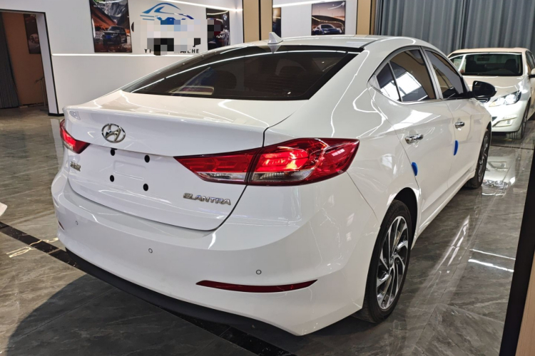 现代 领动 2020款 1.5L CVT智炫·精英型车身外观7