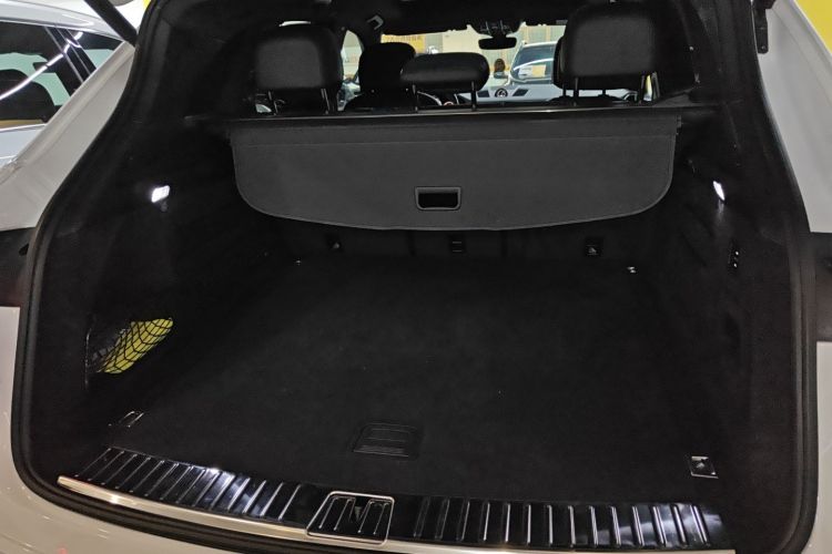 保时捷 Cayenne新能源 2021款 Cayenne E-Hybrid 2.0T机舱底盘23