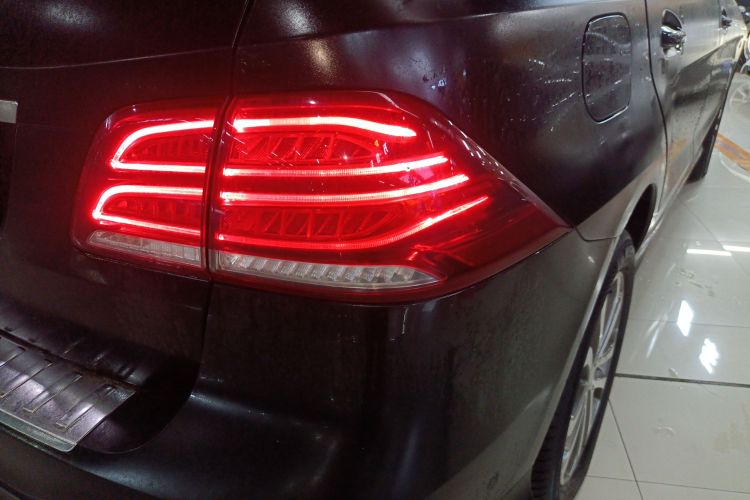 奔驰GLE 2017款 GLE 320 4MATIC 动感型车身外观6006