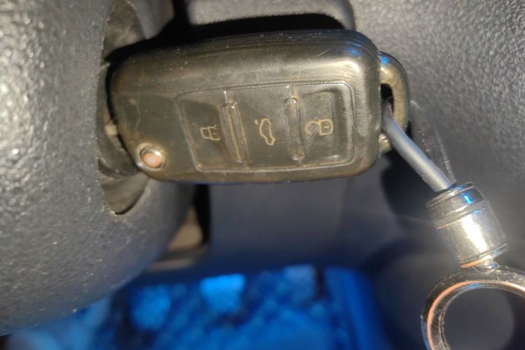 大众 Polo 2014款 1.4L 手动风尚版中控内饰11