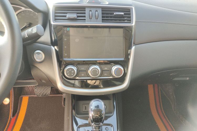 日产 骐达TIIDA 2024款 1.6L CVT智行版中控内饰16