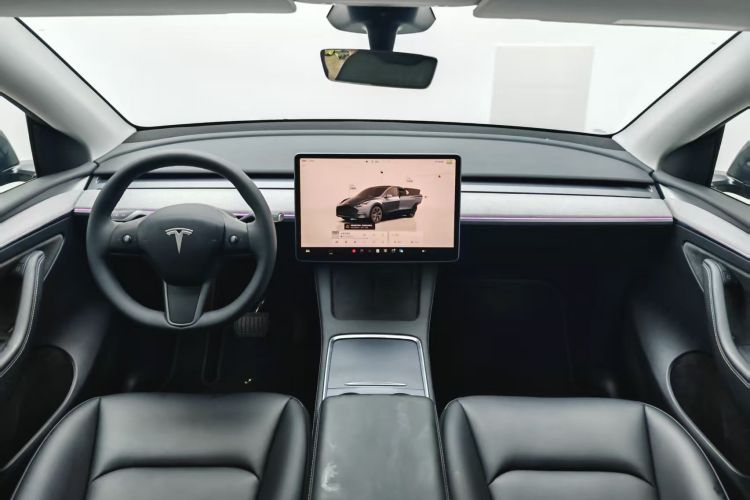 特斯拉 Model Y 2024款 后轮驱动版中控内饰22