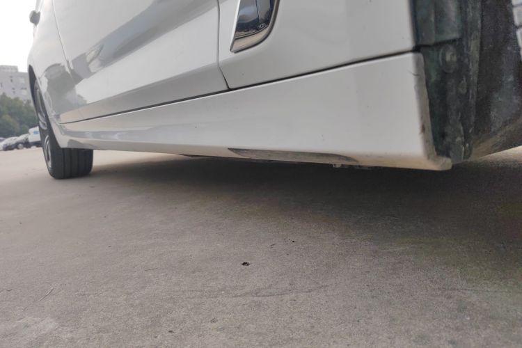 宝马5系 2021款 改款 530Li 领先型 豪华套装局部细节9001