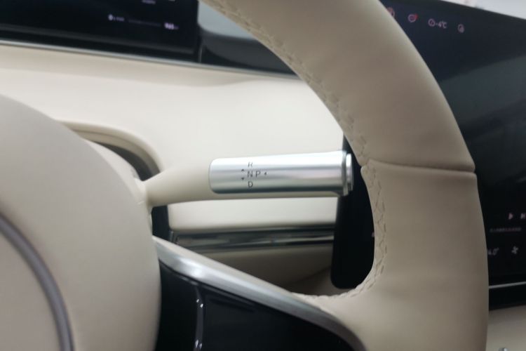 鸿蒙智行 智界R7 2024款 纯电 802km Max中控内饰18