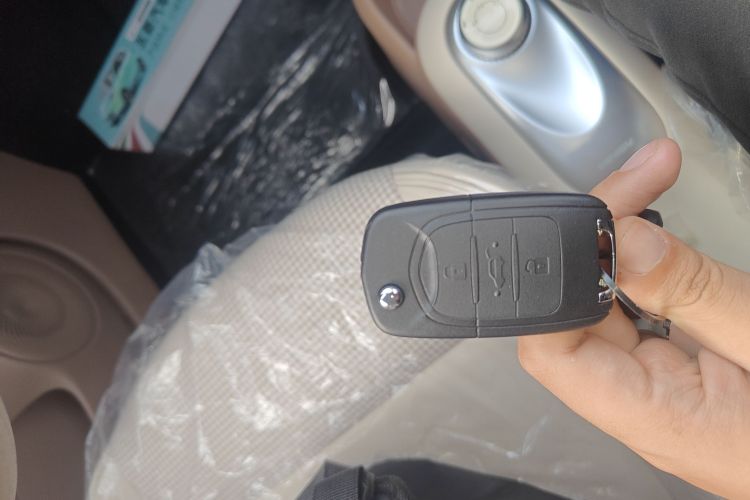 五菱汽车 宏光MINIEV 2025款 四门版 进阶款中控内饰11