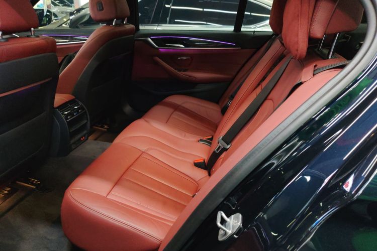 宝马5系 2020款 530Li 领先型 M运动套装中控内饰21