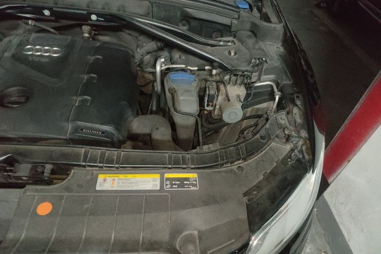 奥迪Q5 2013款 40 TFSI 进取型局部细节9007