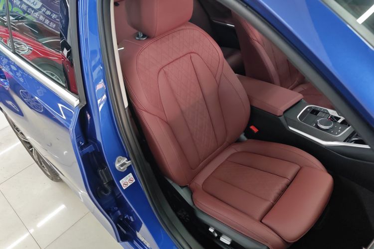 宝马3系 2023款 325i M运动套装局部细节41