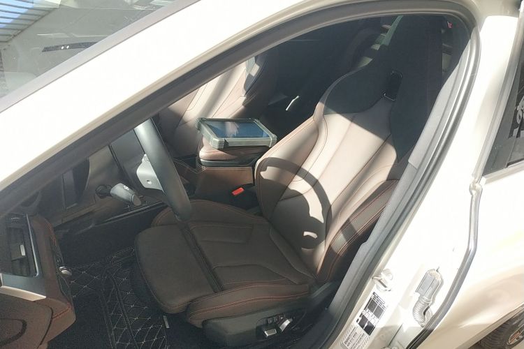 宝马X2 2021款 改款 sDrive25i 锋芒版局部细节19