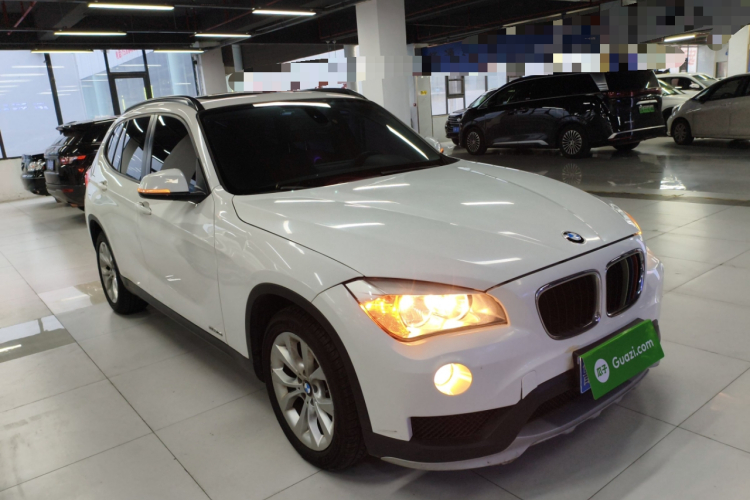 宝马X1 2014款 sDrive18i 时尚型车身外观3