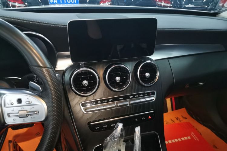 奔驰C级 2021款 C 260 L 运动版局部细节16