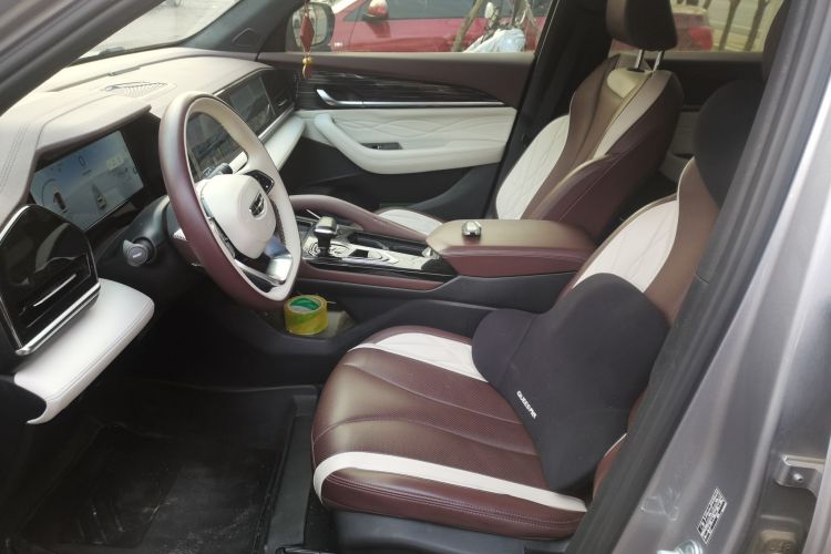 吉利汽车 星越L 2021款 2.0TD DCT EVO两驱尊贵型中控内饰19