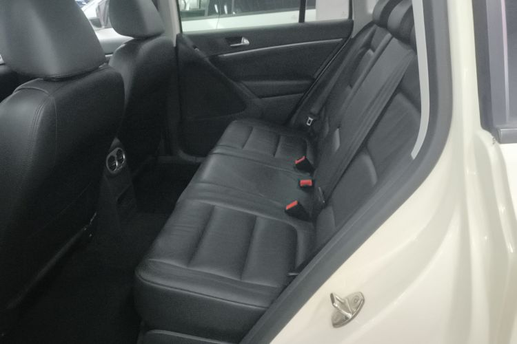 大众 途观 2013款 1.8TSI 自动两驱舒适版中控内饰21