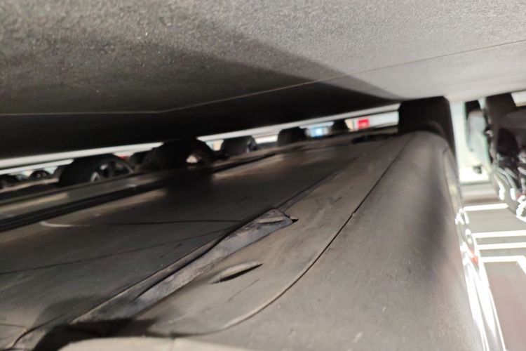 特斯拉 Model Y 2021款 标准续航后驱版局部细节9002