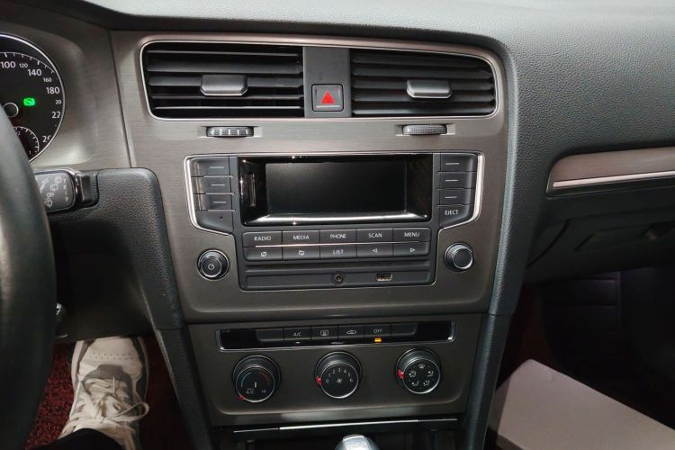 大众 高尔夫 2014款 1.4TSI 自动舒适型中控内饰16