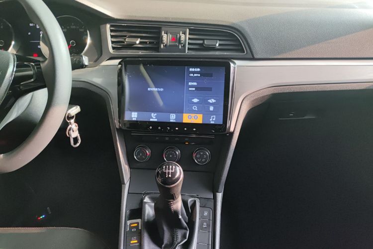 大众 凌渡 2017款 230TSI 手动风尚版局部细节16