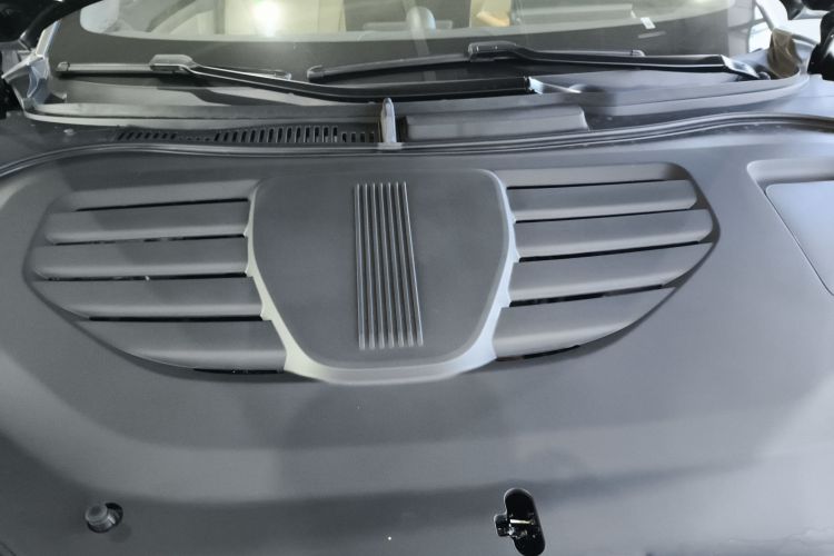 鸿蒙智行 智界R7 2025款 增程 331km Ultra机舱底盘24