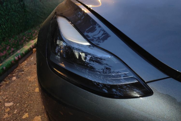 特斯拉 Model 3 2022款 后轮驱动版车身外观6006