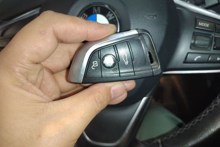 宝马X1 2016款 sDrive20Li 豪华型中控内饰11