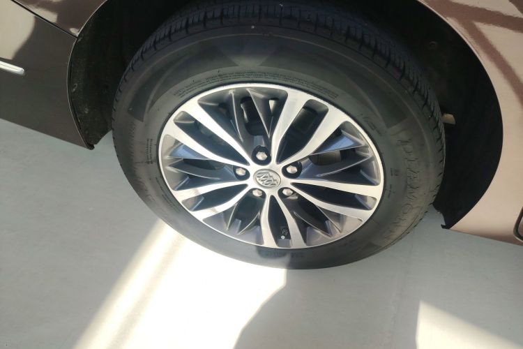 别克GL8 2018款 ES 28T 舒适型 国VI车身外观56