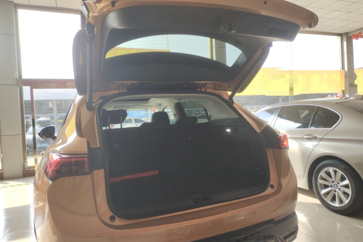 别克 2024款 昂科威S  25T 炫黑风尚版机舱底盘23