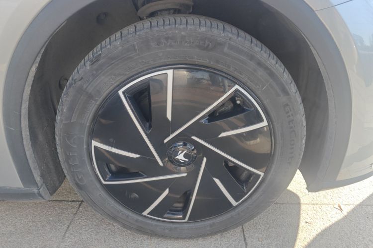 ARCFOX极狐 极狐 阿尔法S5 2025款 560PRO 185kW车身外观10