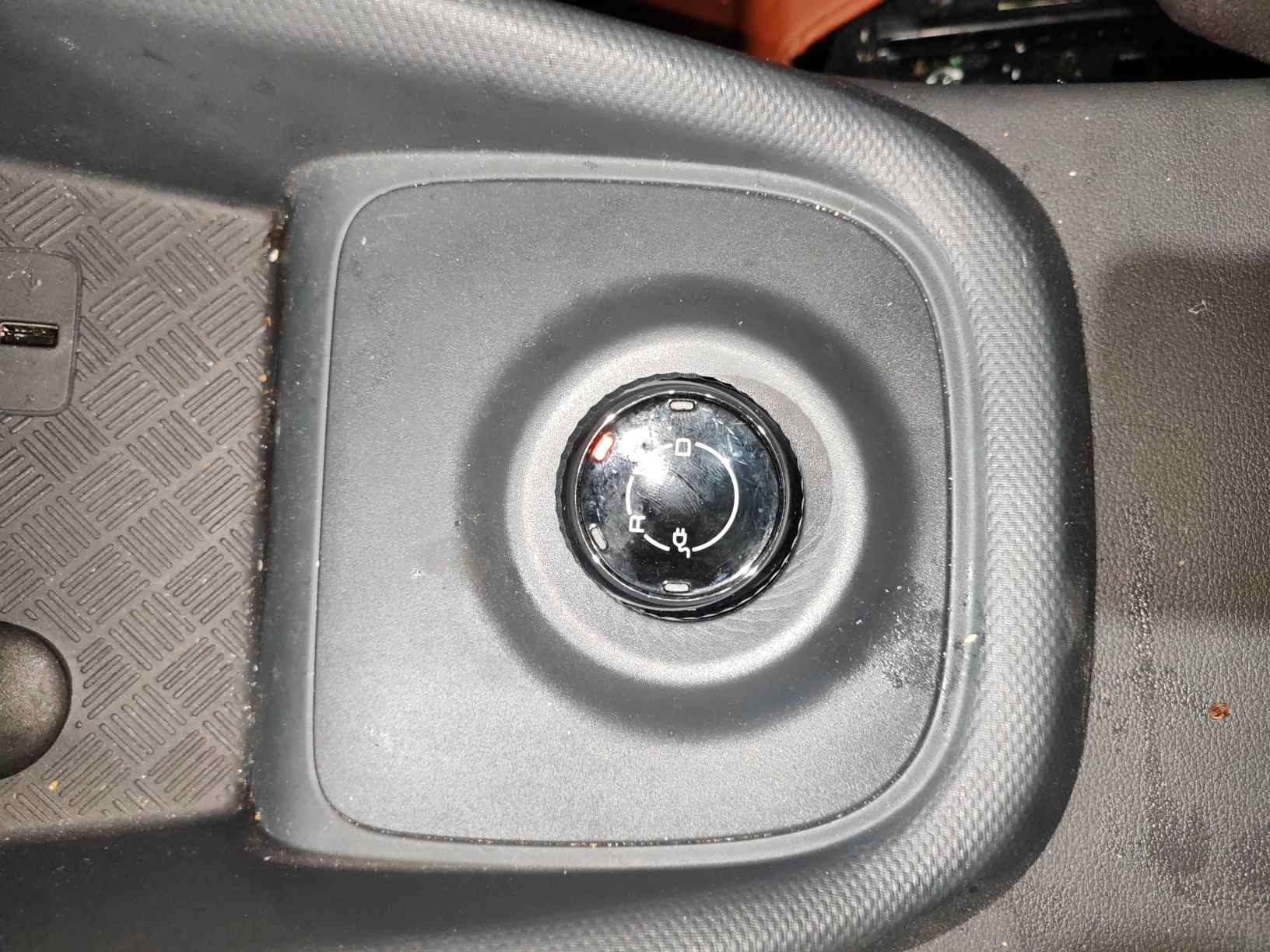 五菱汽车 五菱宏光新能源 2024款 纯电版 300KM 标准型