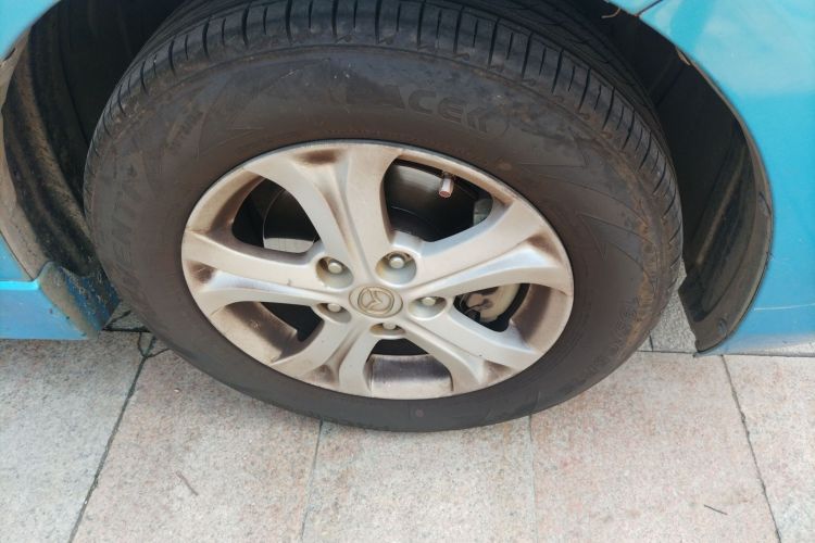 马自达3星骋 2013款 两厢 1.6L 自动精英型车身外观6007