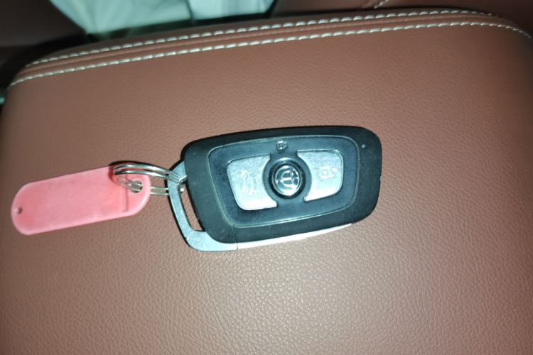 中华V6 2018款 1.5T 自动豪华型中控内饰11