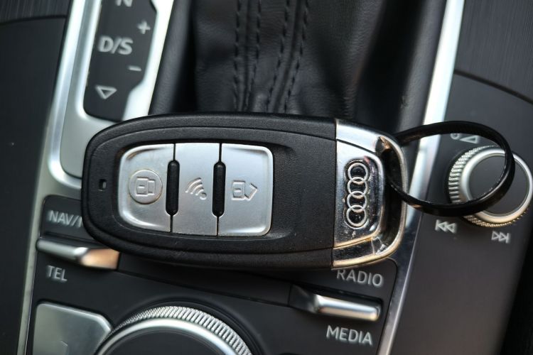 奥迪A3 2018款 30周年年型 Limousine 35 TFSI 进取型中控内饰11