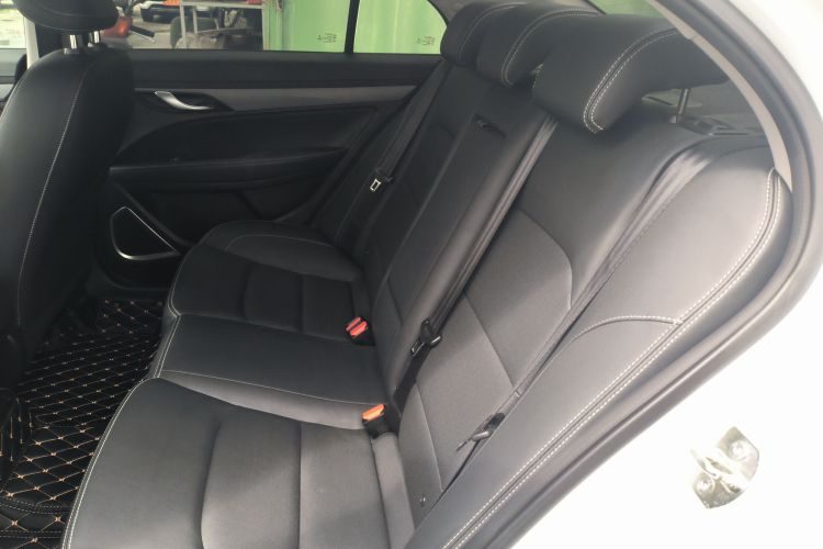 吉利汽车 帝豪 2021款 UP 1.5L 手动豪华型中控内饰21