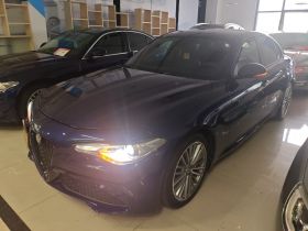 阿尔法·罗密欧 Giulia朱丽叶 2017款 2.0T 280HP 豪华版